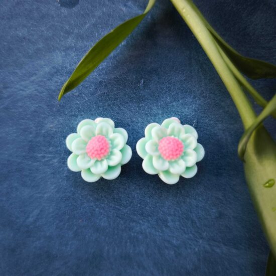 Klipši Zaļgani ziediņi